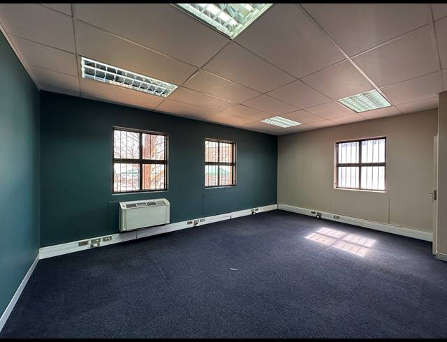 700M² OFFICE TO LET IN HIGHVELD TECHNOPARK